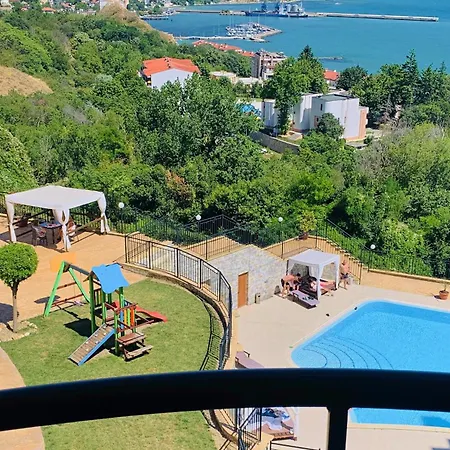 Apartment Queenview 7 - куинвю 7 *