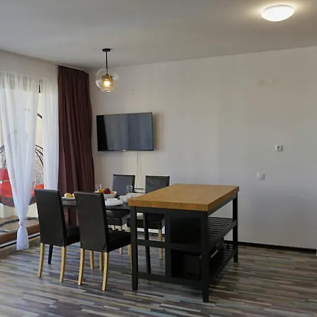 Apartment Queenview 7 - куинвю 7 *