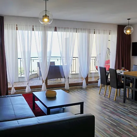 Queenview 7 - куинвю 7 Apartment *